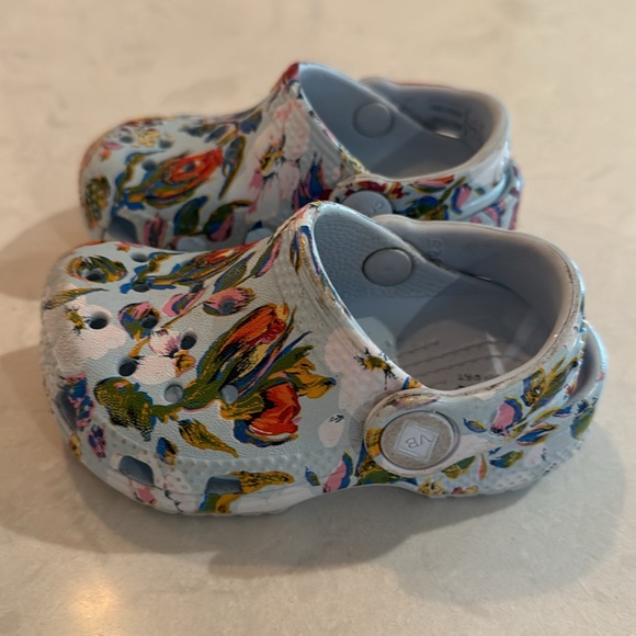 CROCS Other - CROCS Vera Bradley Classic Clog Size 5 Child/Toddler